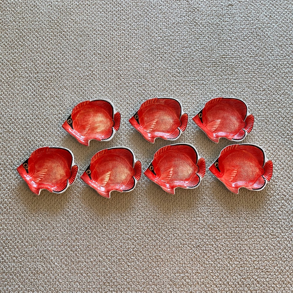 Tropical fish plates